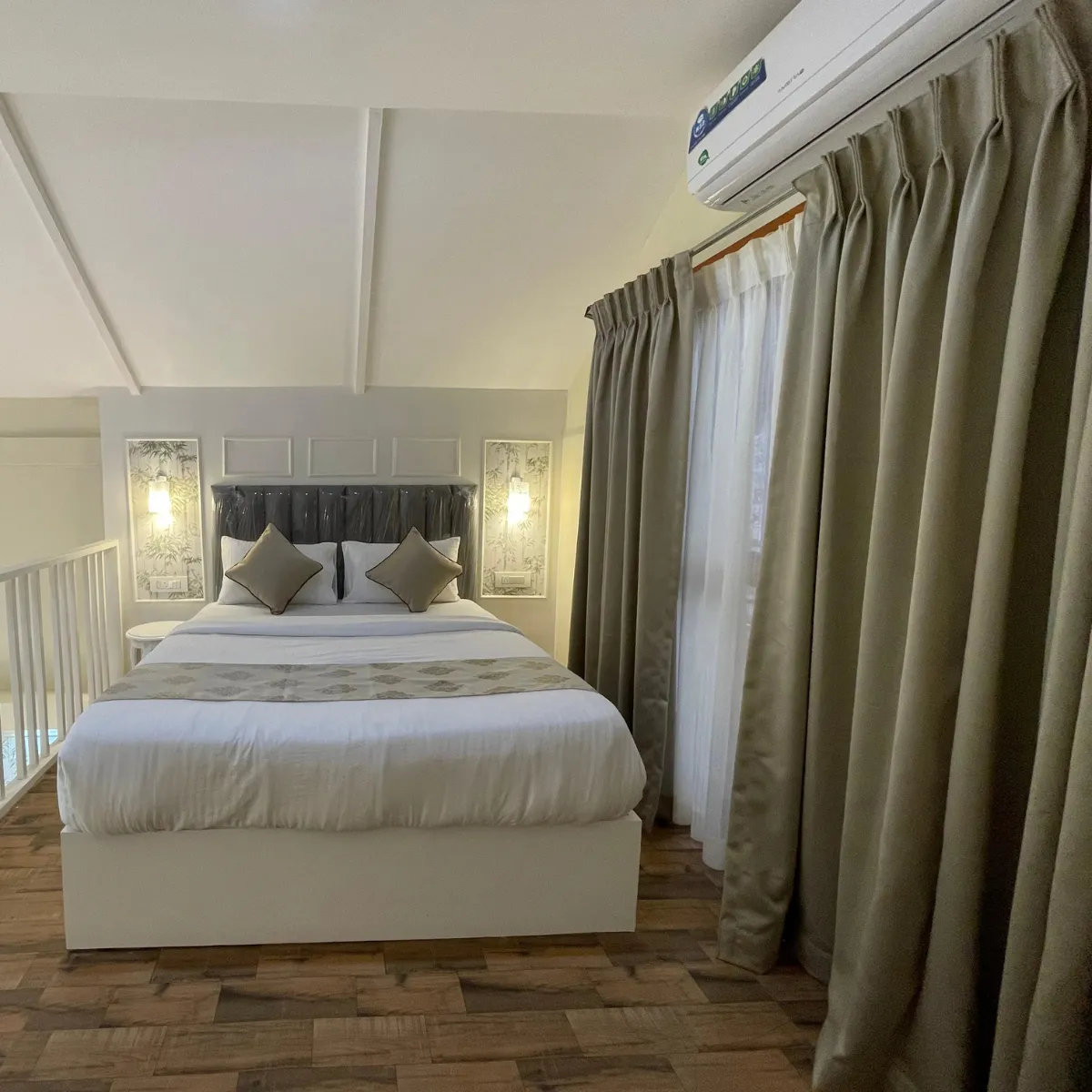 Duplex suite Bedroom - La Blanca Cottage
