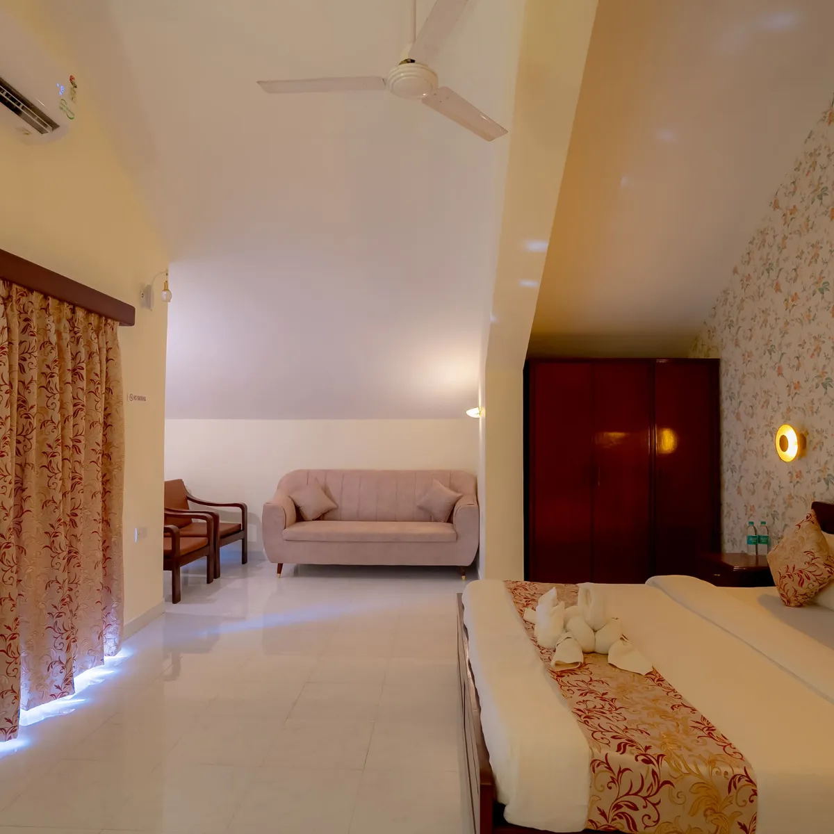 Master bedroom View 2 - The Heritage Villa, Goa