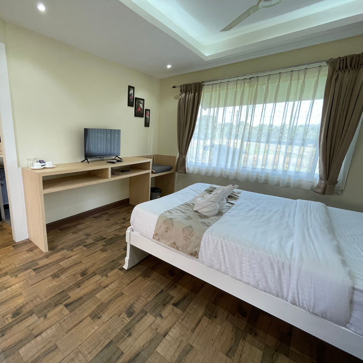 premium cottages at La Blanca - Bedroom view