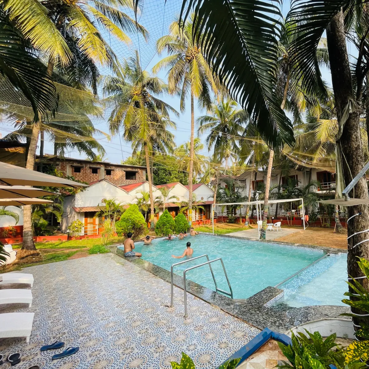 Swimming Pool - La Blanca Cottage