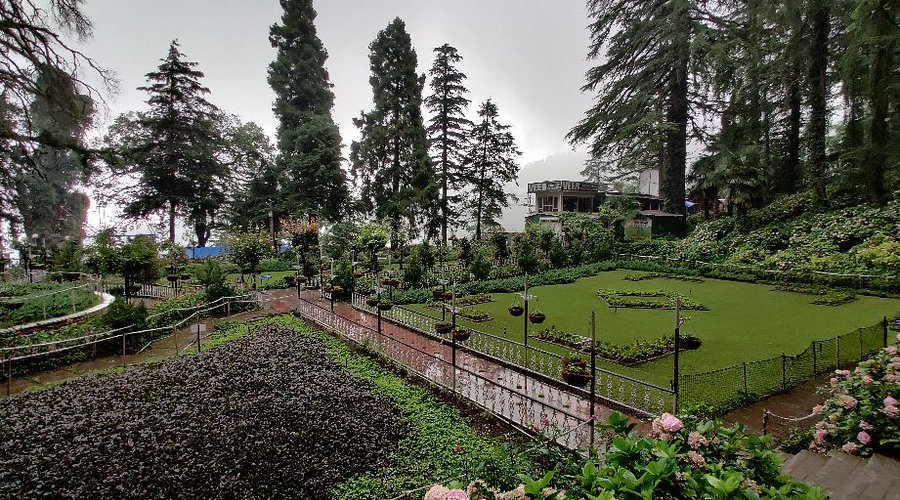 company-garden-picnic-spot-in-mussoorie